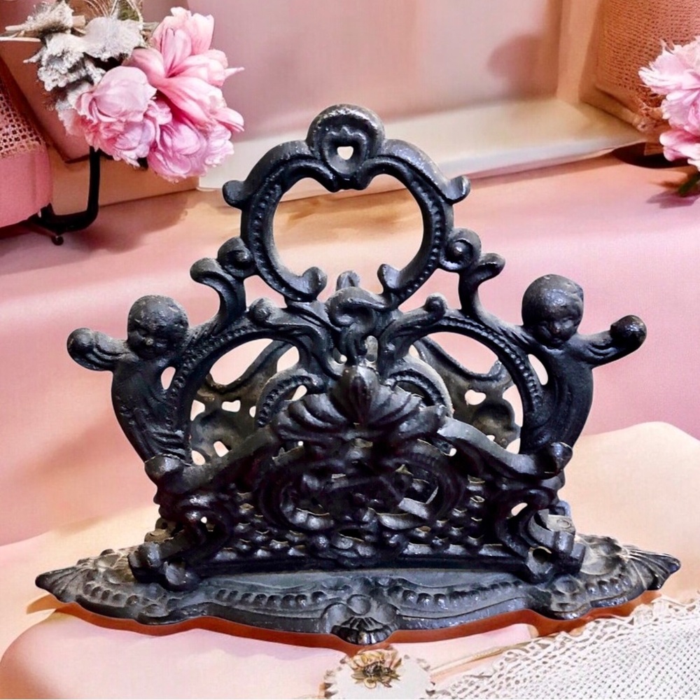 ￼ Victorian Style Cast Iron Letter Napkin Holder Ornate Scrolls Cherubs Angels